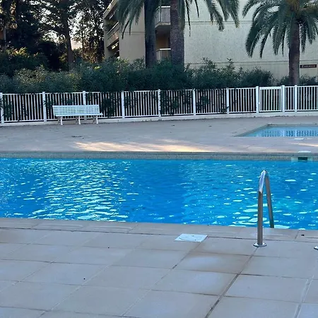 Апартаменты Eucalyptus - Ground Floor With Pool Near The Sea *